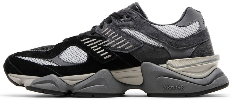 NB 9060 Black Castlerock