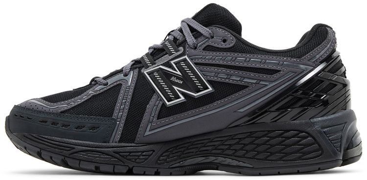 NB 1906r Black Phantom