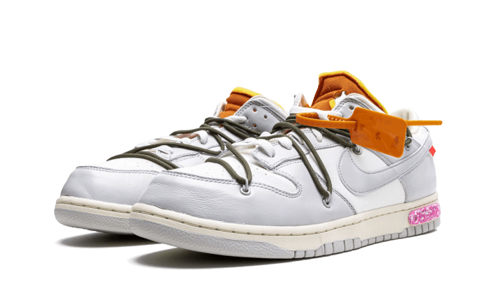 NKE x Off-White Dunk Low Lot 22